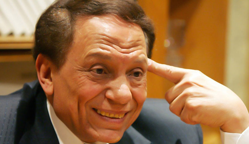 هل أصيب عادل امام بحريق في بيته بالقاهرة؟