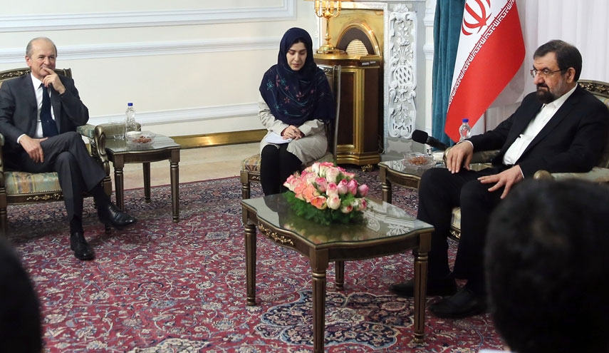 محسن رضائي يستقبل السفير الفرنسي..ماذا دار بينهما؟