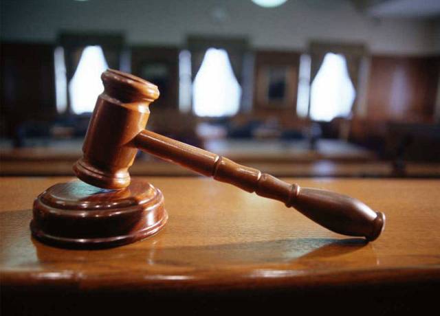 العراق: اعتقال عصابة نفذت 25 عملية تسليب عبر نصب سيطرات وهمية