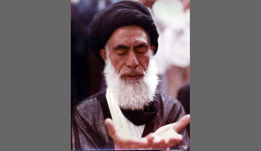 ثلاثين عاماً يداوم على زيارة عاشوراء يومياً