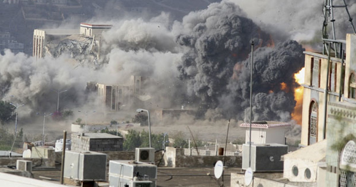 استشهاد 9 يمنيين بينهم نساء بغارات للعدوان السعودي غربي اليمن