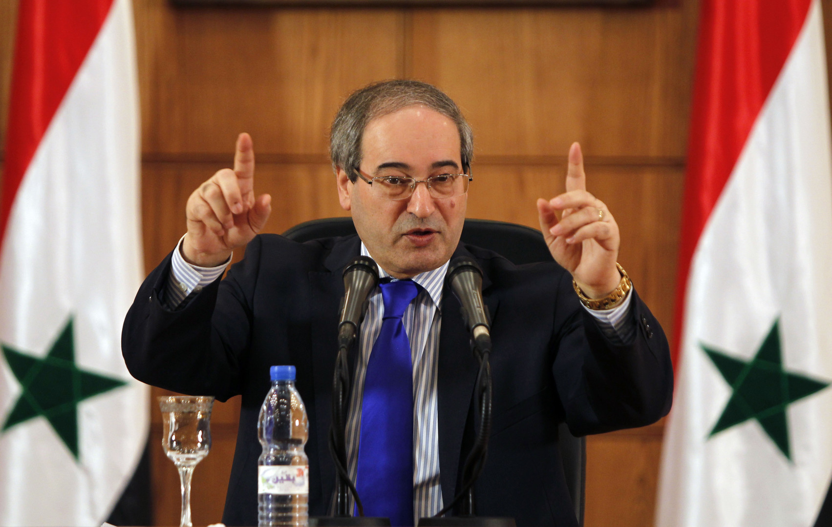 دمشق: سنسقط أي طائرة معادية في الأجواء السورية