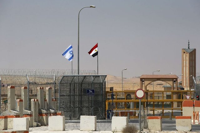 رأي اليوم: آيا مصر به دروازه صادرات گاز از اسرائيل به عربستان تبديل مي‌شود؟