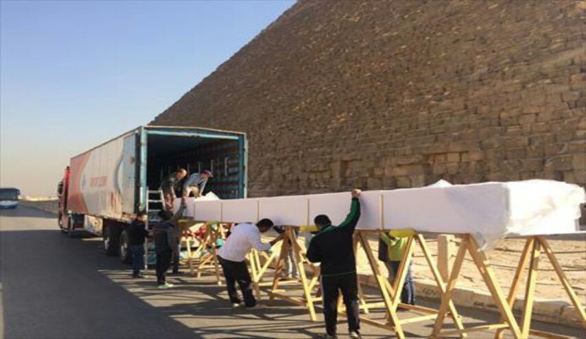المتحف المصري الكبير يستقبل 4 قطع خشبية جديدة من مركب خوفو الثانية