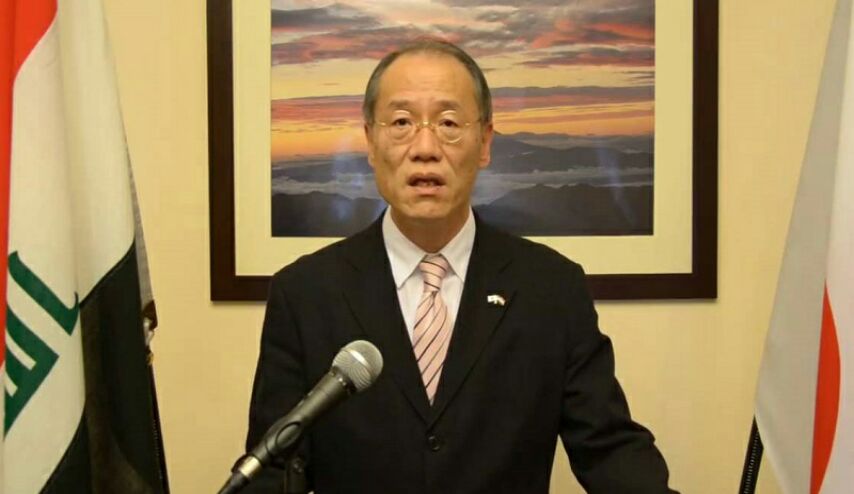 بالصورة.. السفير الياباني يظهر من جديد لكن بزي عراقي