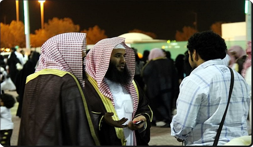  حتى يستمتع “ابن سلمان”.. قرار جديد لإلغاء هيئة “الأمر بالمعروف والنهي عن المنكر”!