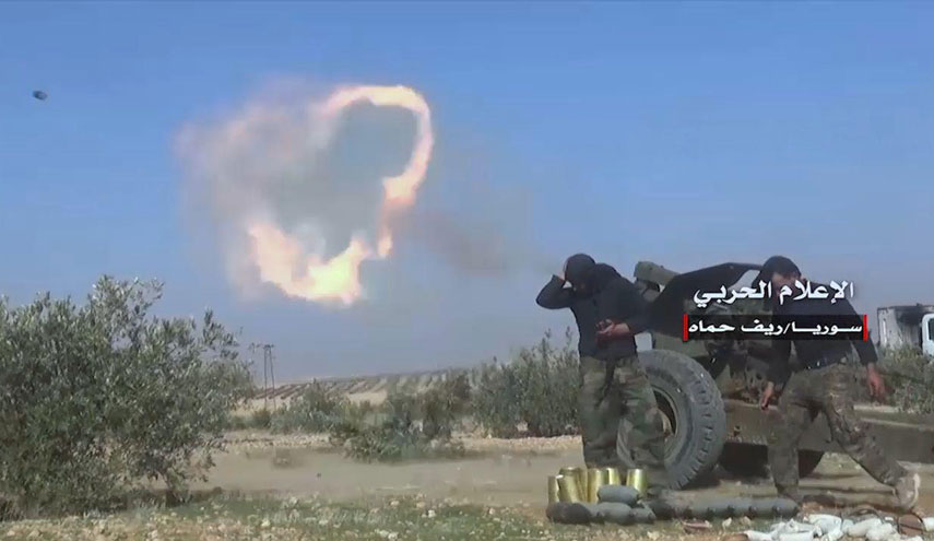 رويترز: قوات موالية للحكومة السورية قصفت مواقع تركية بسوريا