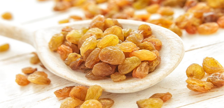  همراه صبحانه كشمش مصرف كنيد