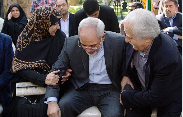 ظریف بستری شد!