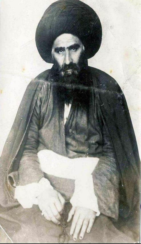 آتوني بثياب السيد حسن