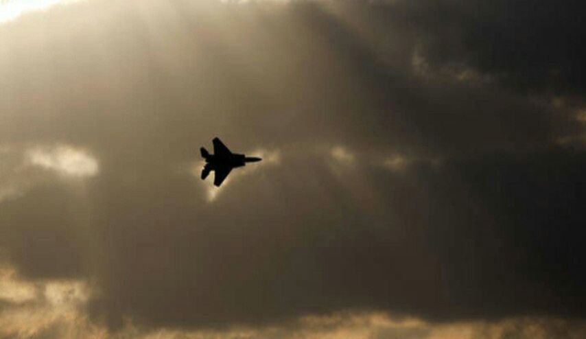 طائرة حربية مجهولة تحاول خرق المجال السوري... فهذا كان مصيرها!