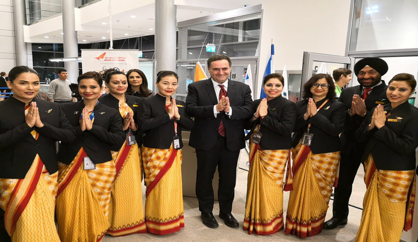 وزير إسرائيلي يحتفي بوصول أول رحلة عبر الأجواء السعودية