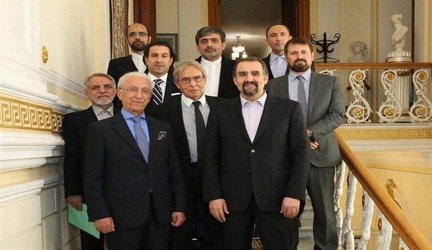 تقديرا لخدماته الانسانية.. روسيا تمنح البروفيسور سميعي وسام الشرف