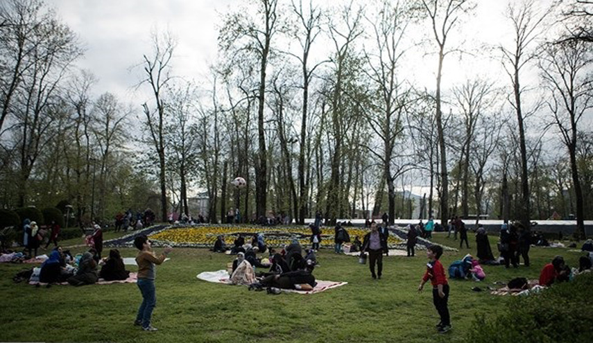 بالصور.. ايران تحتفل بيوم الطبيعة