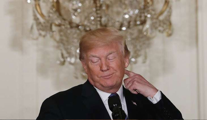 رئيس موظفي البيت الأبيض يهدد ترامب..والسبب..