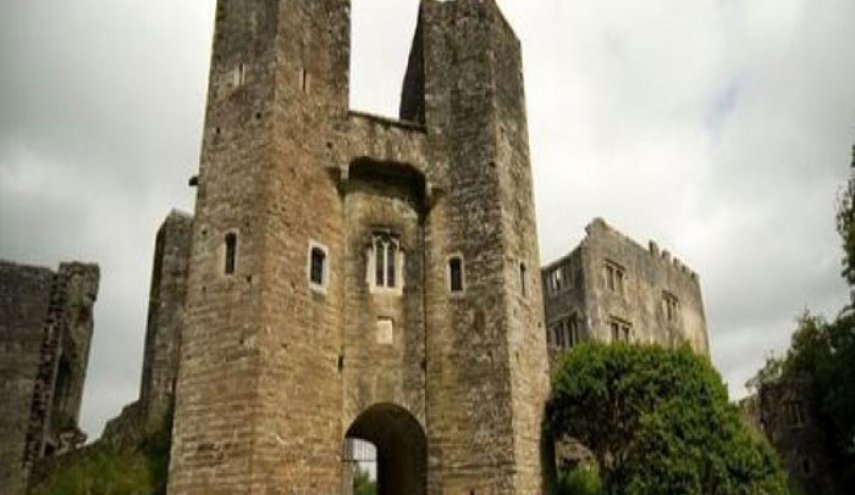 شاهد.. صورة لشبح شقيقين انتحرا في بريطانيا!