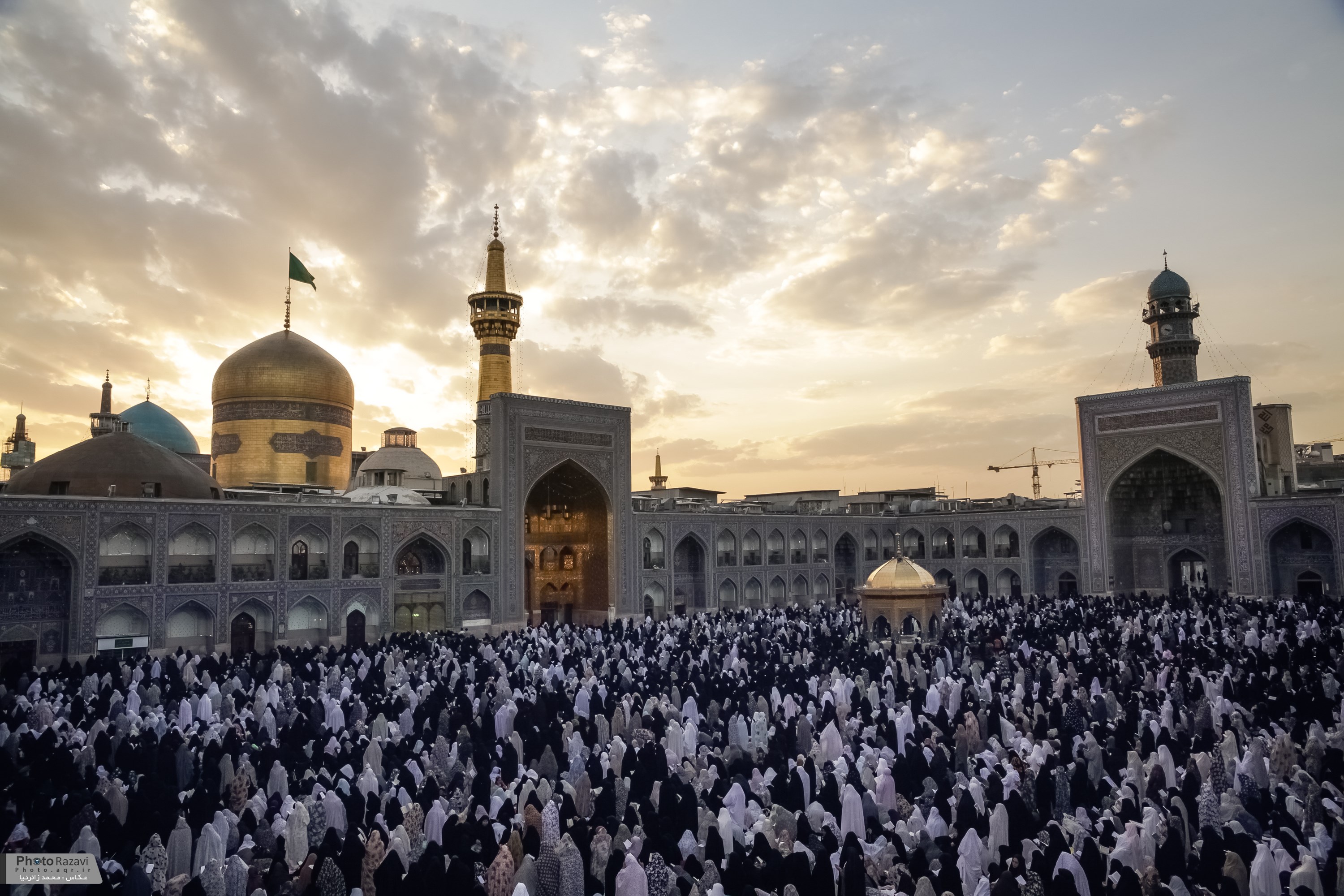 مقام الإمام الرضا (ع) في مدينة مشهد