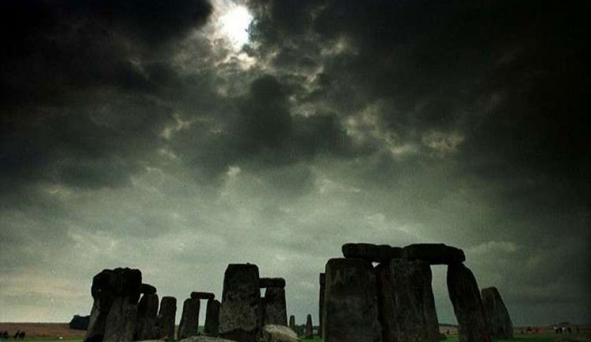  حقيقة تواجد أحجار معلم بريطاني شهير قبل وصول البشر!! 