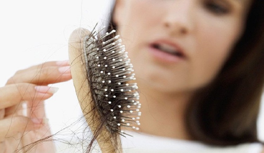 مجلة ألمانية... تكشف حل مشكلة تساقط الشعر في هذا الفيتامين!!