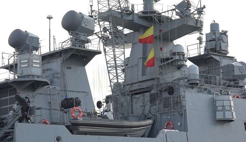 هل صحيح ما يقال؟..السفن الروسية غادرت قاعدة طرطوس السورية..