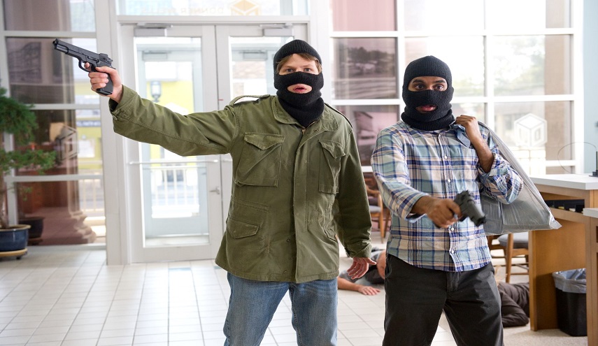 سرقة البنوك بوضح النهار في الاردن .....والسبب؟