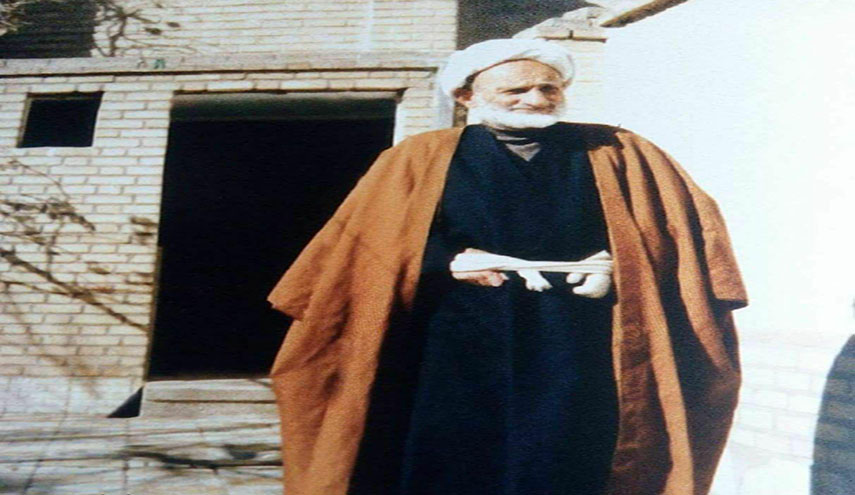 السّجادة الصّغيرة هي نفسها الّتي كانت موجودة قبل ثلاثين سنة!!!