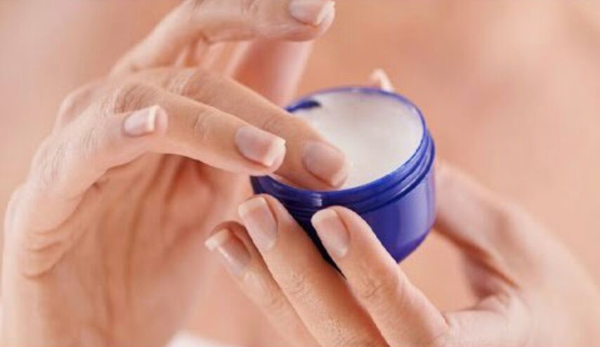 تحذير: الفازلين عدو البشرة .. ابتعدوا عنه!