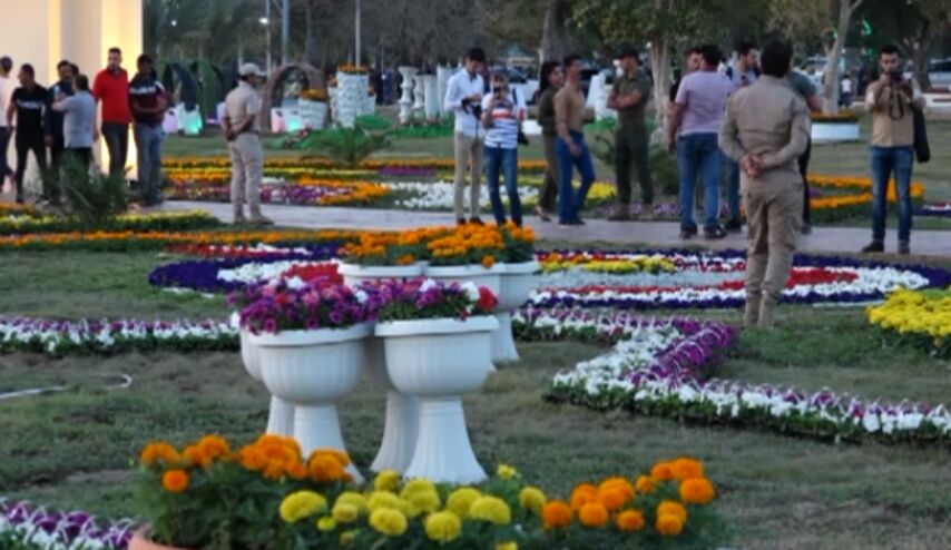 مهرجان للزهور في بغداد تزامنا مع بدء إعادة إعمار العراق