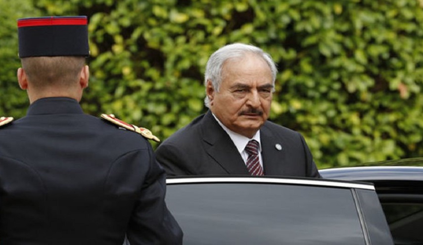  حفتر يغادر القاهرة متجها إلى بنغازي 