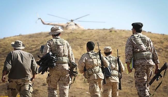 إيران : تفكيك 12 خلية لتهريب الاسلحة غرب البلاد