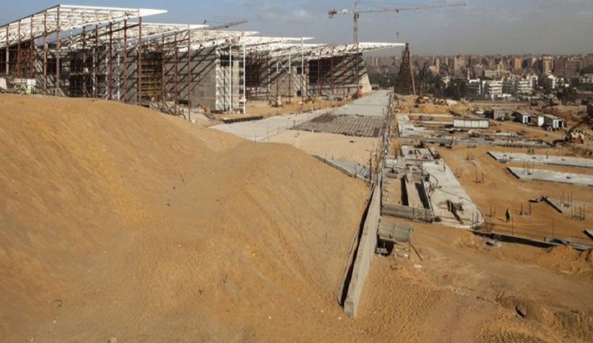  حريق ضخم في "المتحف المصري الجديد" غرب القاهرة 