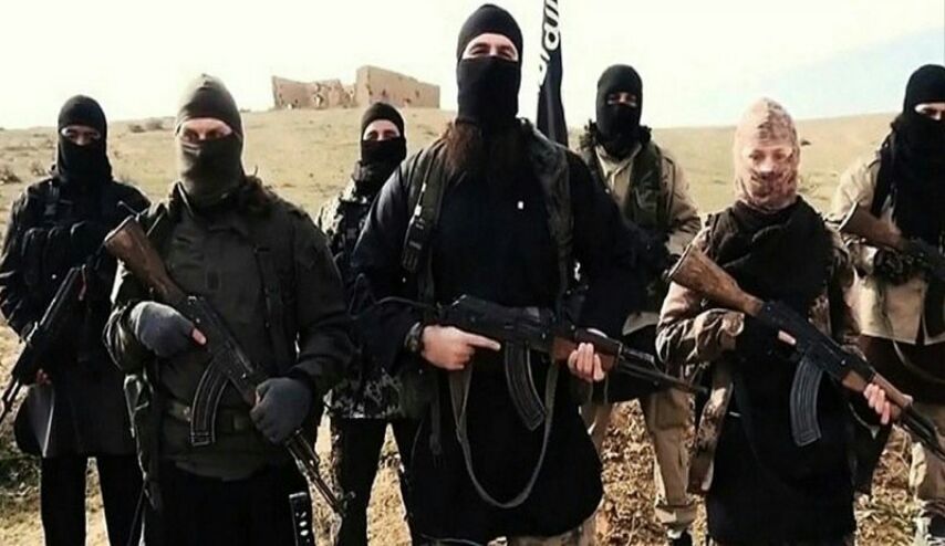 بالصور: "داعش" يخترع طريقة إعدام بشعة وينفذها