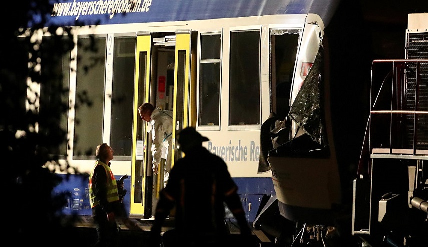 مقتل شخصين وجرح 14 اخرين في تصادم بين قطارين في ألمانيا