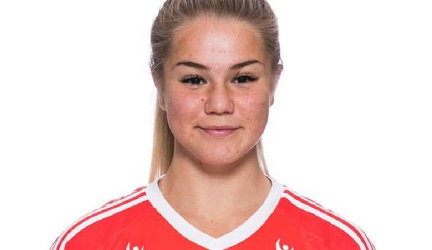 لاعبة كرة قدم سويدية تعتنق الإسلام و تصبح مثار جدل في بلادها