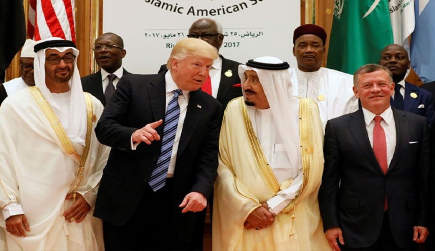  واشنطن بوست: تفاصيل رسالة ترامب السرية التي وقعت بيد "السيد خامنئي" 