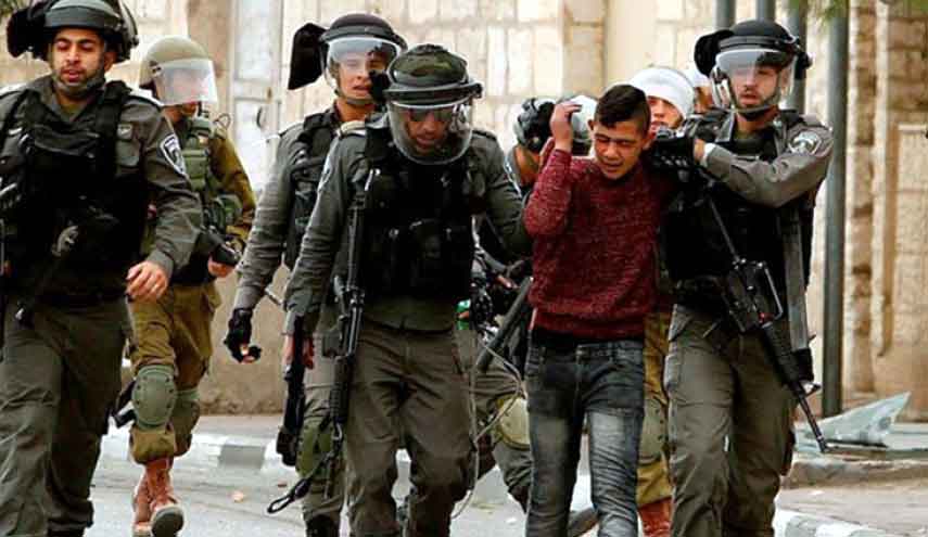 محاصرة منزل واعتقالات في الضفة 