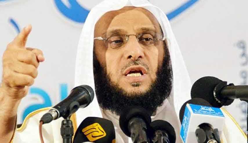 داعية سعودي يواصل سقوطه ويحذف تغريدة يدعو فيها لنصرة أهل فلسطين! 