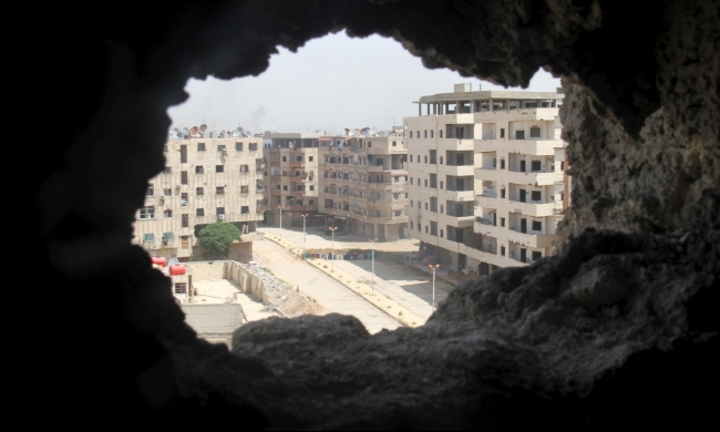 پرچم سوریه در اردوگاه یرموک برافراشته شد