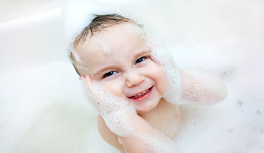 كانت تفرط في تنظيف ابنها مما تسبب في اصابته بهذا المرض الخطير