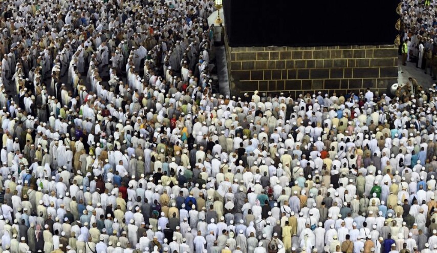 السعودية تصدر تحذيرا للمعتمرين