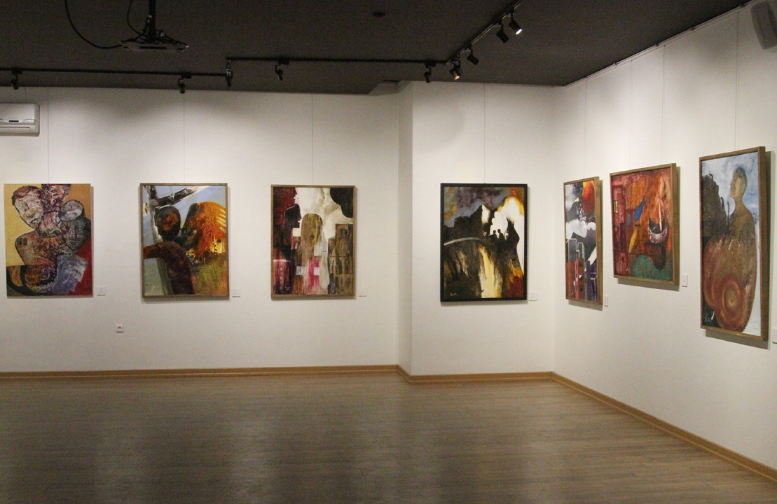 جولة 360 درجة في معرض صور بعنوان "إيران في المرآة"