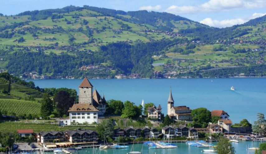 10 بلدان يمكن الهجرة إليها بسهولة