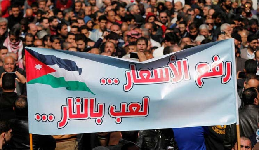 هذه الدول ساهمت بتصاعد الإحتجاجات في الأردن!