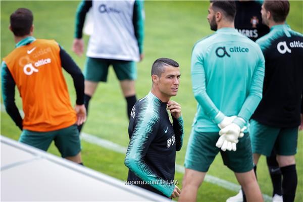 بالصور: كريستيانو رونالدو يلتحق بكتيبة البرتغال