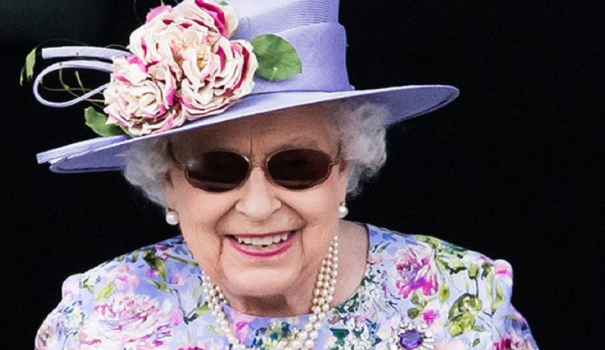  ما سر النظارات الجديدة للملكة إليزابيث؟! 