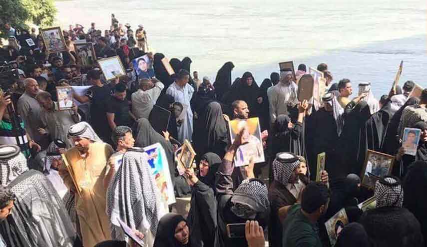 ذوو شهداء سبايكر يُحيون الذكرى الرابعة للمجزرة في منحر الجريمة