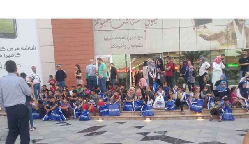 مواقع التواصل تتناقل "منع ايتام من دخول مول المنصور في بغداد"..والحقيقة هي..