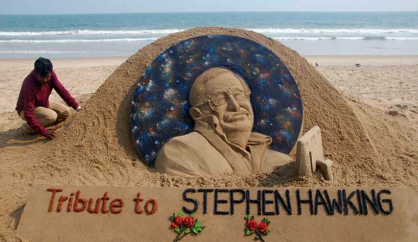 بث صوت "ستيفن هوكينغ" إلى الفضاء!