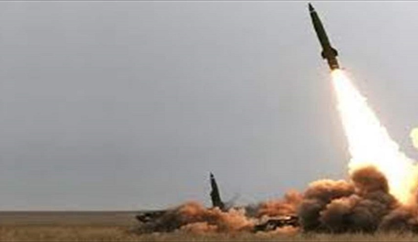 صاروخ يمني زلزال 2 يدك مواقع سعودية في عسير