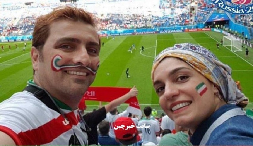 شاهد: فنان إيراني يواسي مشجعا مغربيا بعد خسارة منتخب بلاده في المونديال